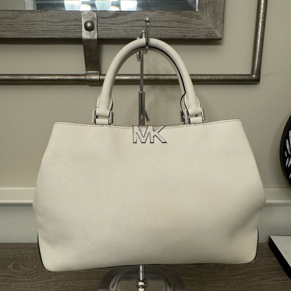 Michael Kors  Handbag - Picture 1 of 16